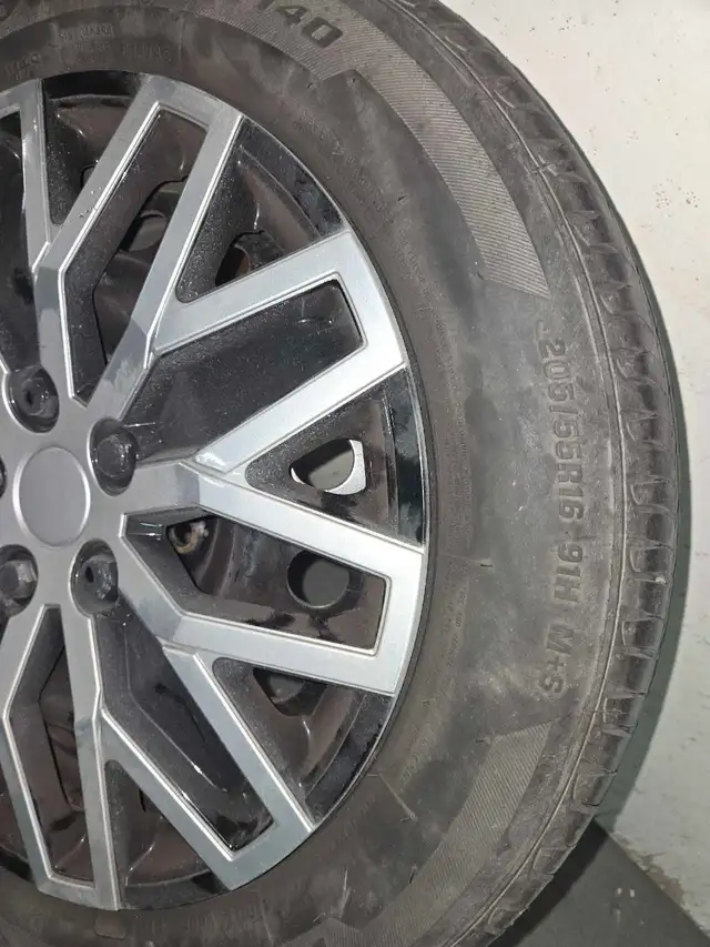 4 pneus d été Firestone 205/55R16 - Photo 2