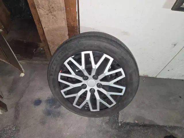 4 pneus d été Firestone 205/55R16 - Photo 5