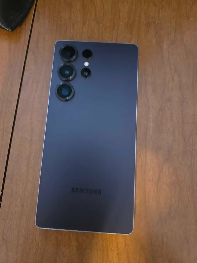 mint condition Samsung S25 ultra - Photo 2