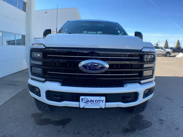 2026 Ford Super Duty F-350 SRW Platinum 713A - Photo 8