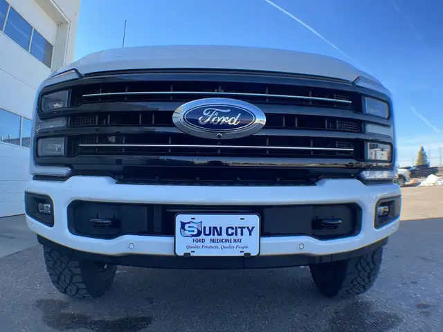 2026 Ford Super Duty F-350 SRW Platinum 713A - Photo 14