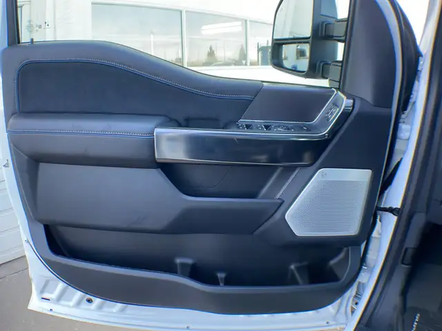 2026 Ford Super Duty F-350 SRW Platinum 713A - Photo 18