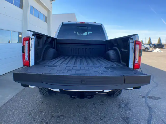 2026 Ford Super Duty F-350 SRW Platinum 713A - Photo 26