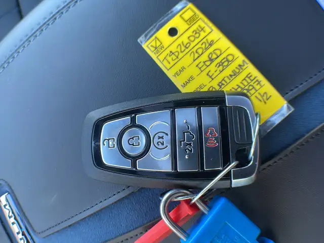 2026 Ford Super Duty F-350 SRW Platinum 713A - Photo 27