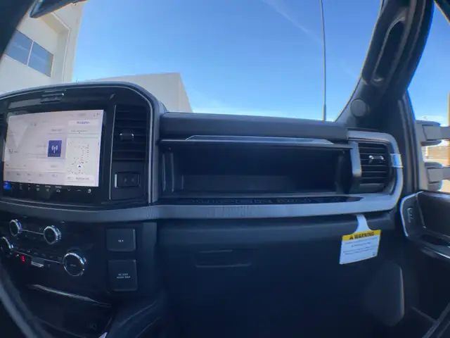 2026 Ford Super Duty F-350 SRW Platinum 713A - Photo 30