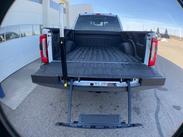 2026 Ford Super Duty F-350 SRW Platinum 713A - Photo 33
