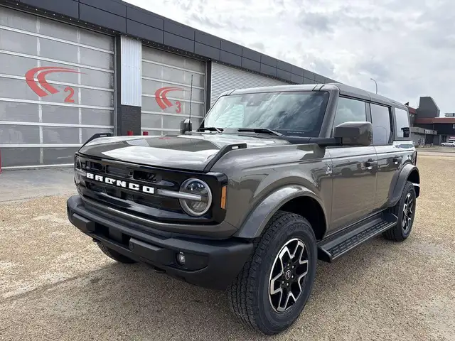 2026 Ford Bronco OUTER BANKS 314A - Photo 2