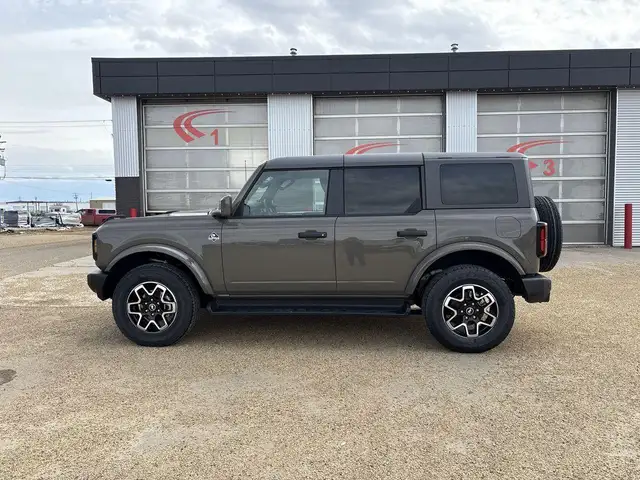 2026 Ford Bronco OUTER BANKS 314A - Photo 4