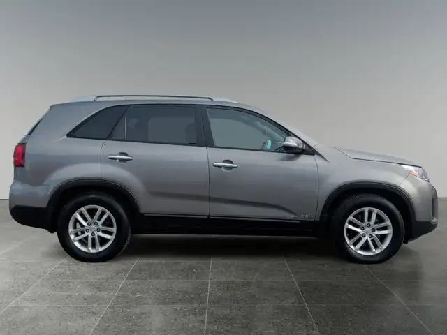 2014 Kia Sorento LX (Mechanical Special) - Photo 8