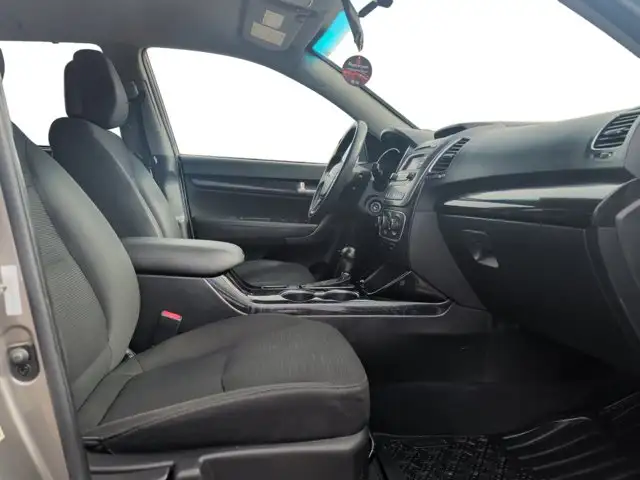 2014 Kia Sorento LX (Mechanical Special) - Photo 14