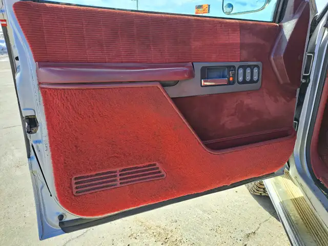 1993 GMC Sierra 2500 - Photo 2