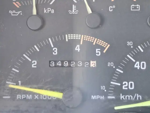 1993 GMC Sierra 2500 - Photo 8