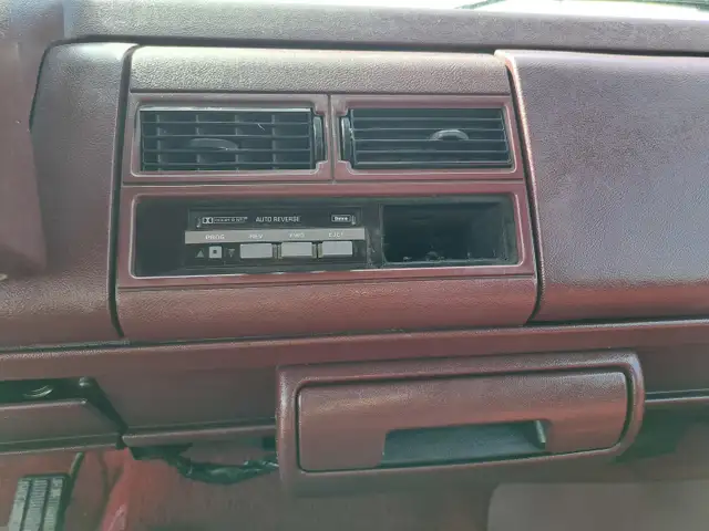 1993 GMC Sierra 2500 - Photo 11