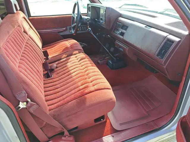 1993 GMC Sierra 2500 - Photo 17