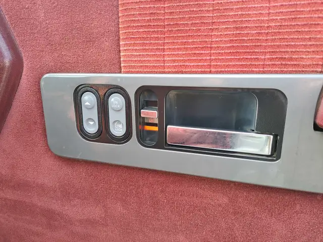 1993 GMC Sierra 2500 - Photo 18