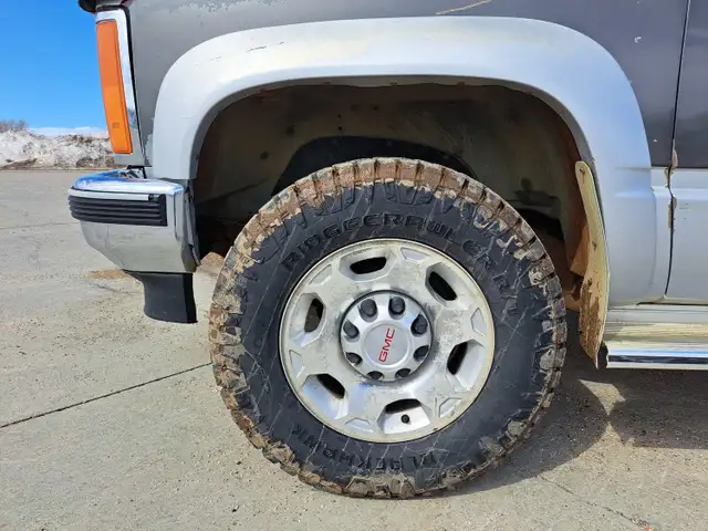1993 GMC Sierra 2500 - Photo 24