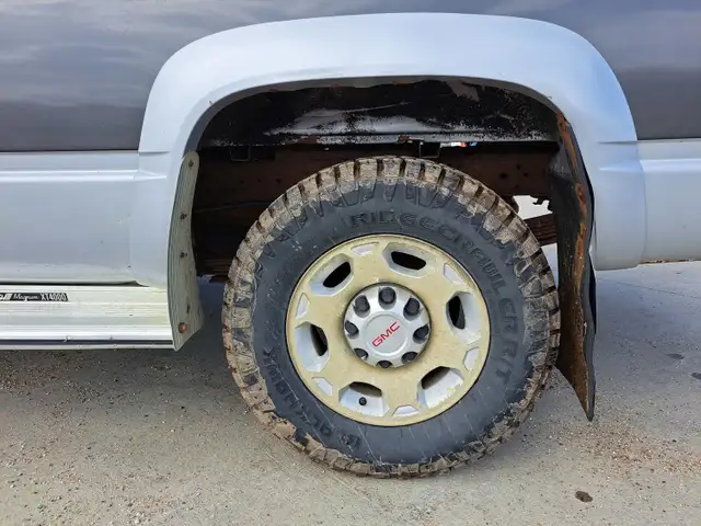 1993 GMC Sierra 2500 - Photo 28