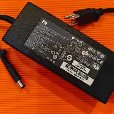 Genuine HP 150-Watt AC Adapter 600081-001 19V 7.89A