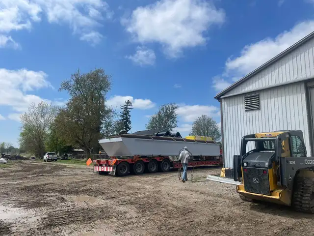 Order WARFAB Barges Today - Photo 4