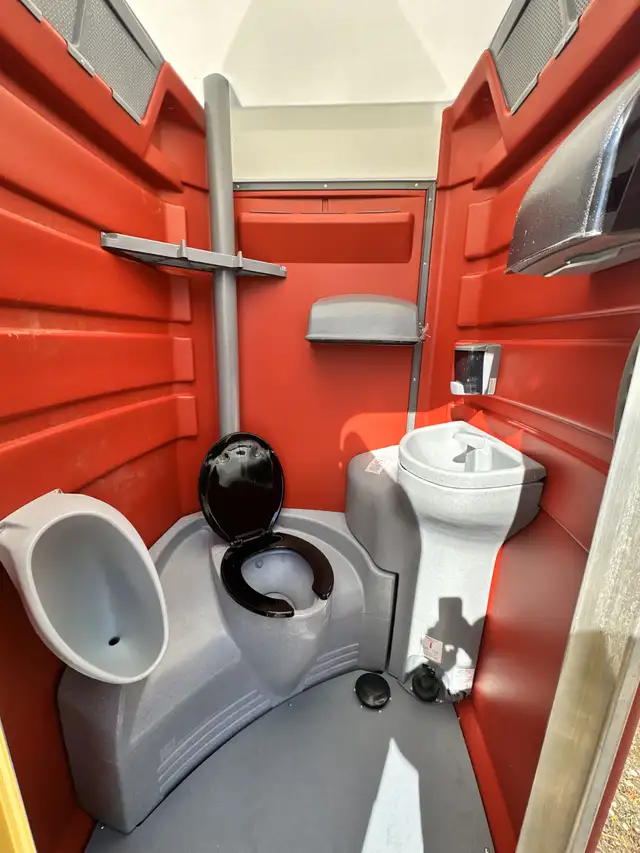 Ontario Porta Potty Rentals- Perfect for Outdoor Events! - Photo 10