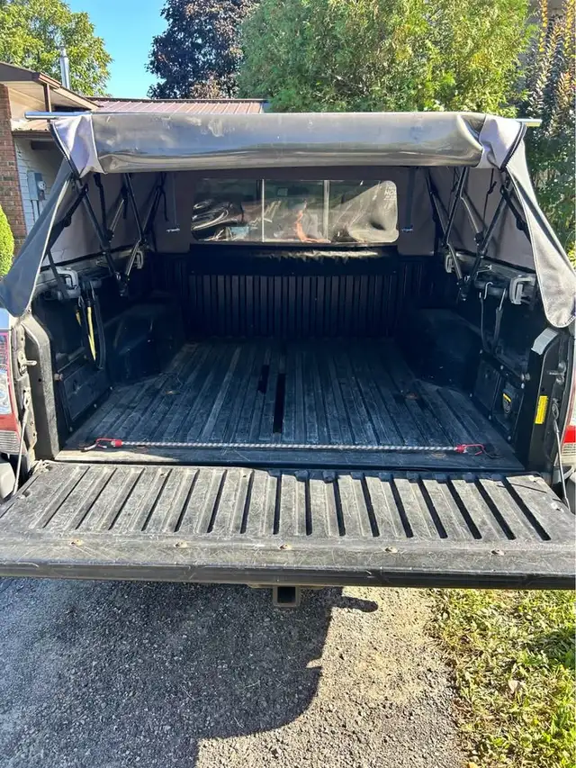 2010 Toyota Tacoma double cab - Photo 7