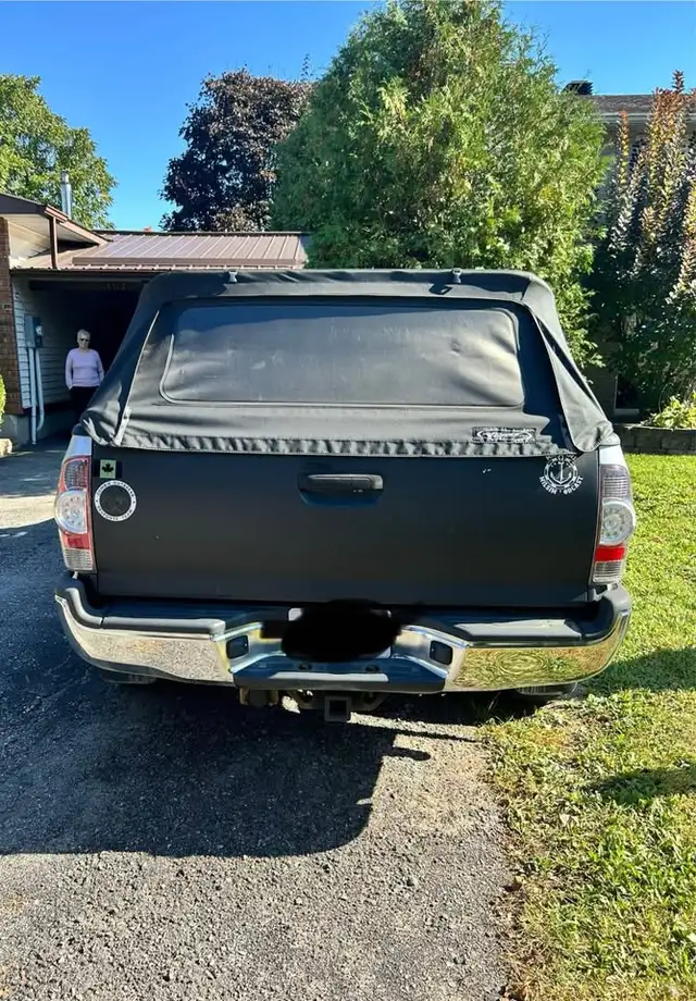 2010 Toyota Tacoma double cab - Photo 8