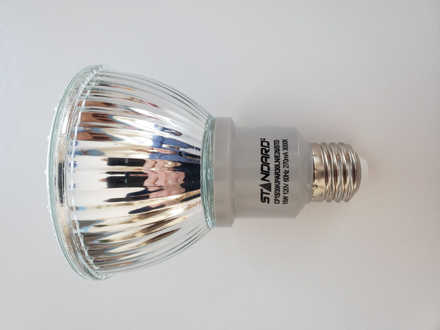 7 AMPOULES NEUVES STANDARD PAR 30 FLUO COMPACT 17W $4.00 CHACUNE - Photo 2