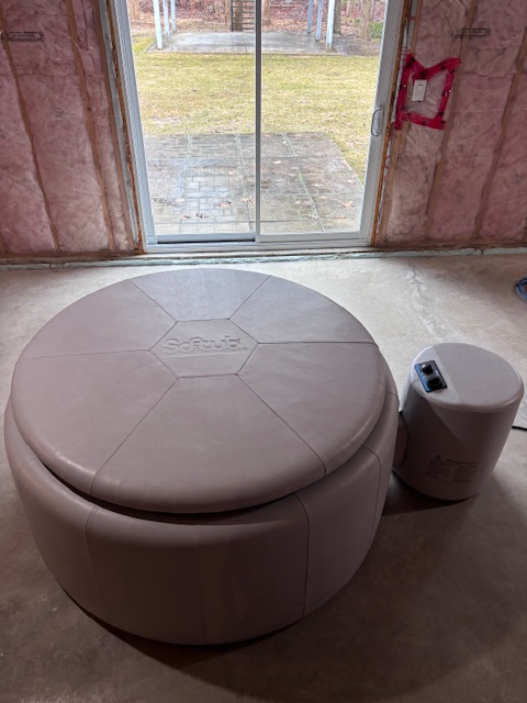 Premium Softub Hot Tub – Like New – Fully Equipped - $3500 FIRM - Photo 5