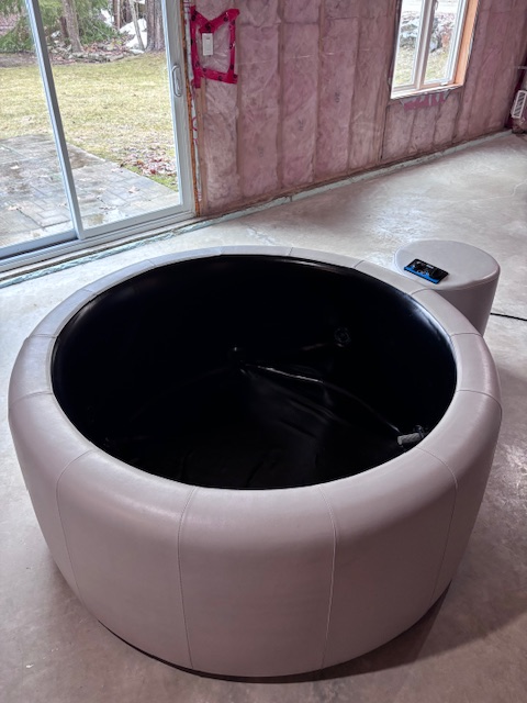 Premium Softub Hot Tub – Like New – Fully Equipped - $3500 FIRM - Photo 9