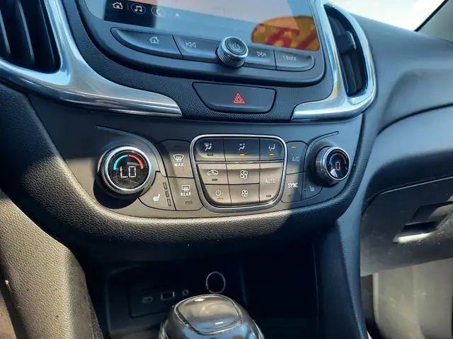 2019 Chevrolet Equinox LT - Photo 18