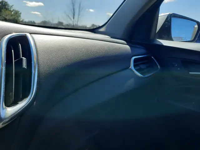 2019 Chevrolet Equinox LT - Photo 21