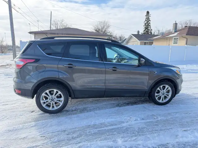 2018 Ford Escape AWD - Photo 3