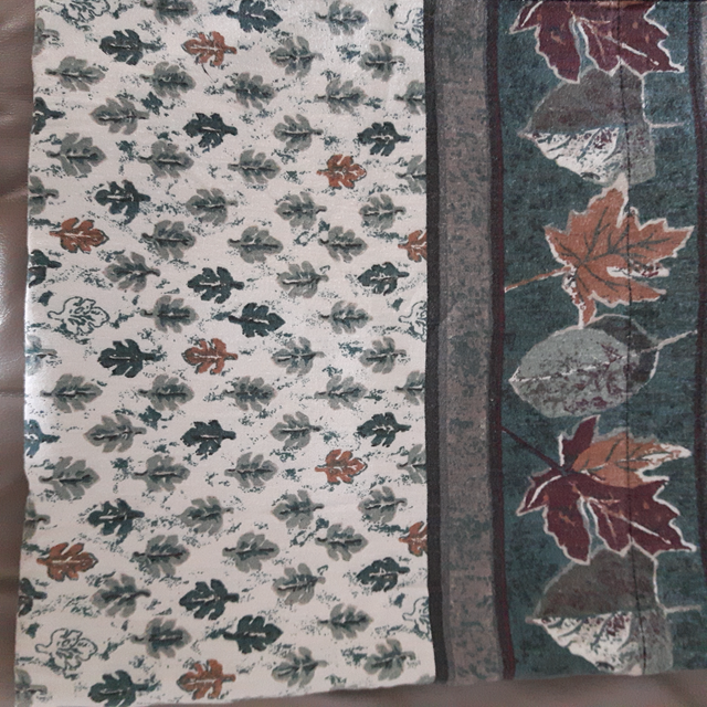 BELLE COUVERTE NEUVE ENFANT, BEIGE VERTE ROUGE 3x5PIEDS: $10.00 - Photo 3