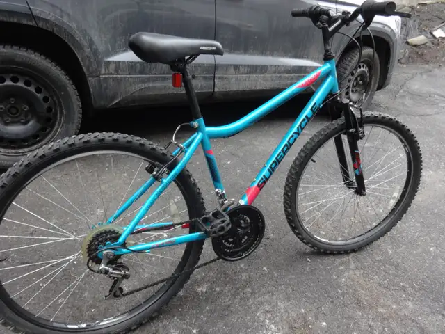 VÉLO 26 POUCES POUR FEMME. TRÈS BON ÉTAT. SUPERCYCLE. - Photo 3