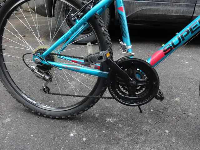 VÉLO 26 POUCES POUR FEMME. TRÈS BON ÉTAT. SUPERCYCLE. - Photo 4