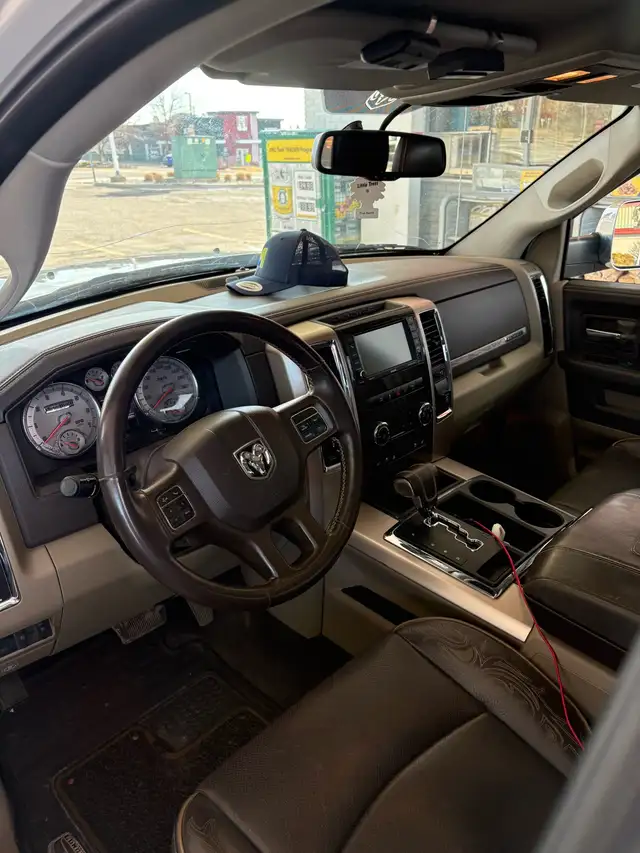 Selling my 2012 ram 1500 Laramie longhorn asking $24000 - Photo 6