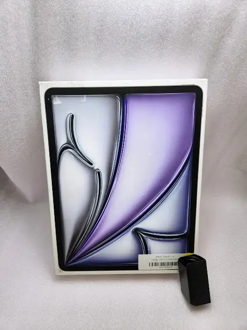 iPad Air M2 12.9' 128gb M2 Wifi 3 Months Warranty W/Charger