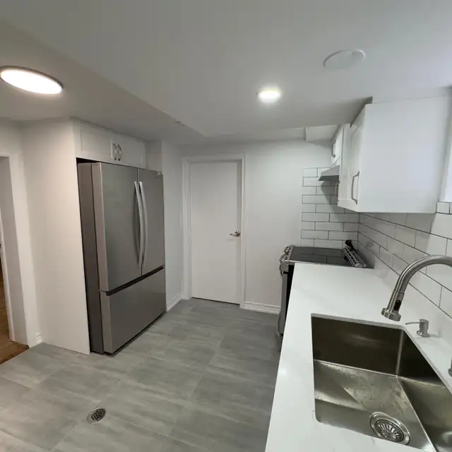 beasment for rent - Photo 2