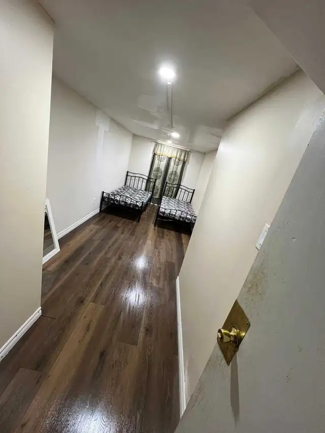 Furnished Room Rent Malton FREE UTILITIES - Photo 3