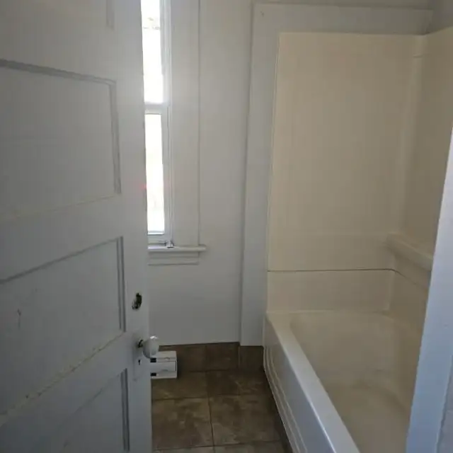 1-Bedroom Apartment for Rent – Downtown Moncton - Photo 5