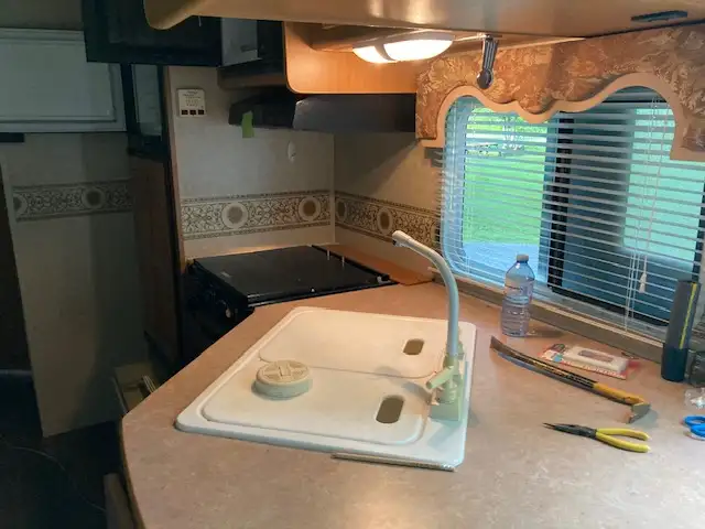 Four Winds Travel Trailer - Photo 3