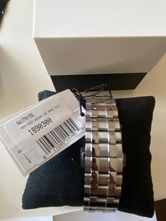 Brand new men’s Citizen Eco Drive blue dial 42 mm. $300. - Photo 5