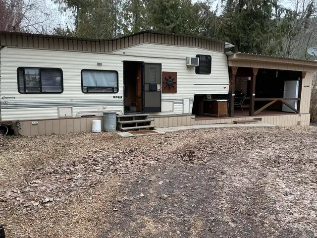 28.6’ Fifth Wheel with Outdoor Kitchen - Photo 2