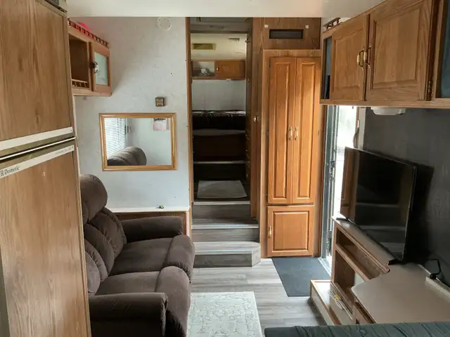 28.6’ Fifth Wheel with Outdoor Kitchen - Photo 7