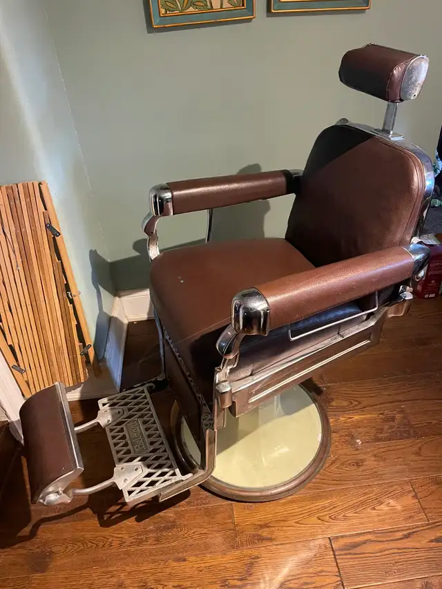 BELMONT BARBER CHAIR - Photo 5