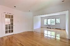 Bright 3BR Near Snowdon – Spacious 1200 sqft – Family-Friendly –