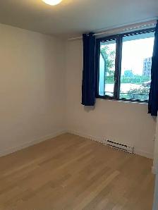 Fantastic One Bedroom Apartment Near metro Angrignon for May - Photo 2