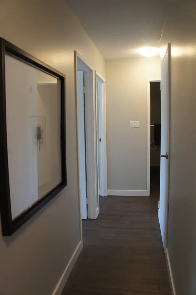 Bachelor and 2 Bedroom Suites Available - Portage Gardens! - Photo 4