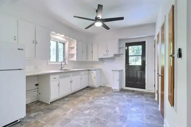 APARTMENT FOR RENT – NDG / CÔTE-DES-NEIGES-GRAND LOGEMENT - Photo 2