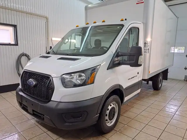 Ford Transit Cutaway T-350 PA 138 po PNBV de 9 500 lb RARS 2024